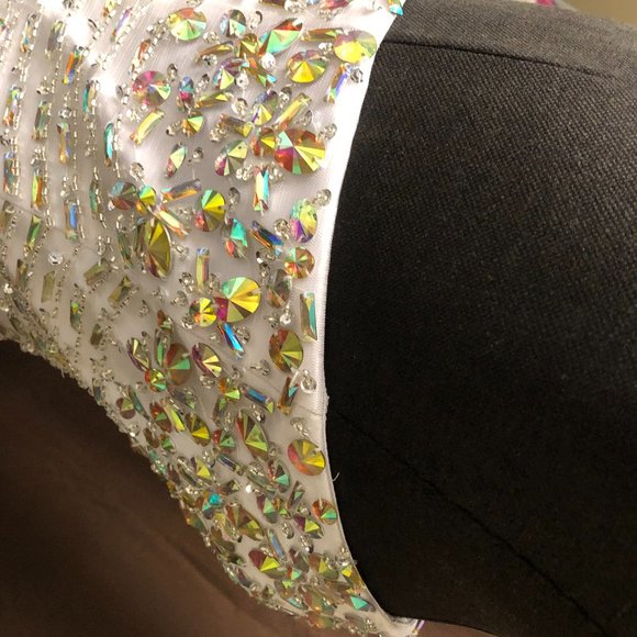 Wow $235 Mermaid Gown by Envious size 4 White LAST REDUCTION NEED SALES - Picture 12 of 16